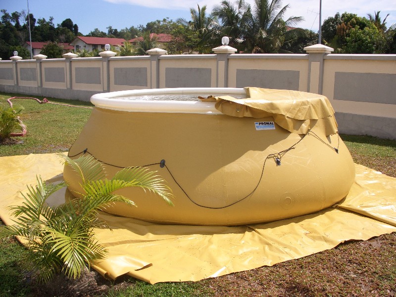 Open water tank