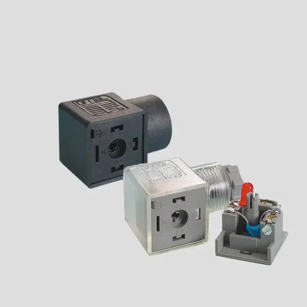 Standard: EN 175301-803-A (DIN 43650-A)
Connection: 1/2" NPTF
Cable diameter: Ø6 – 8 mm
Pin spacing: 18 mm
Contact material:
A1: CuZn silver-plated (Ag)
A1T: CuZn gold-plated (Au)
Housing:
Base material: PA66 + 30% glass fiber
A1T: Transparent top cover in PA
Electronics (optional with A1T):
LED indicator
Varistor
Diode
Bridge cell
Max. voltage: 250 V AC / 300 V DC
Operating current: 10 A
Peak current: 16 A
Protection class: IP65 (EN 60529 / DIN 40050)
Insulation class: C (according to VDE 0110)
Temperature range:
A1: -30 °C to +125 °C
A1T: -25 °C to +90 °C