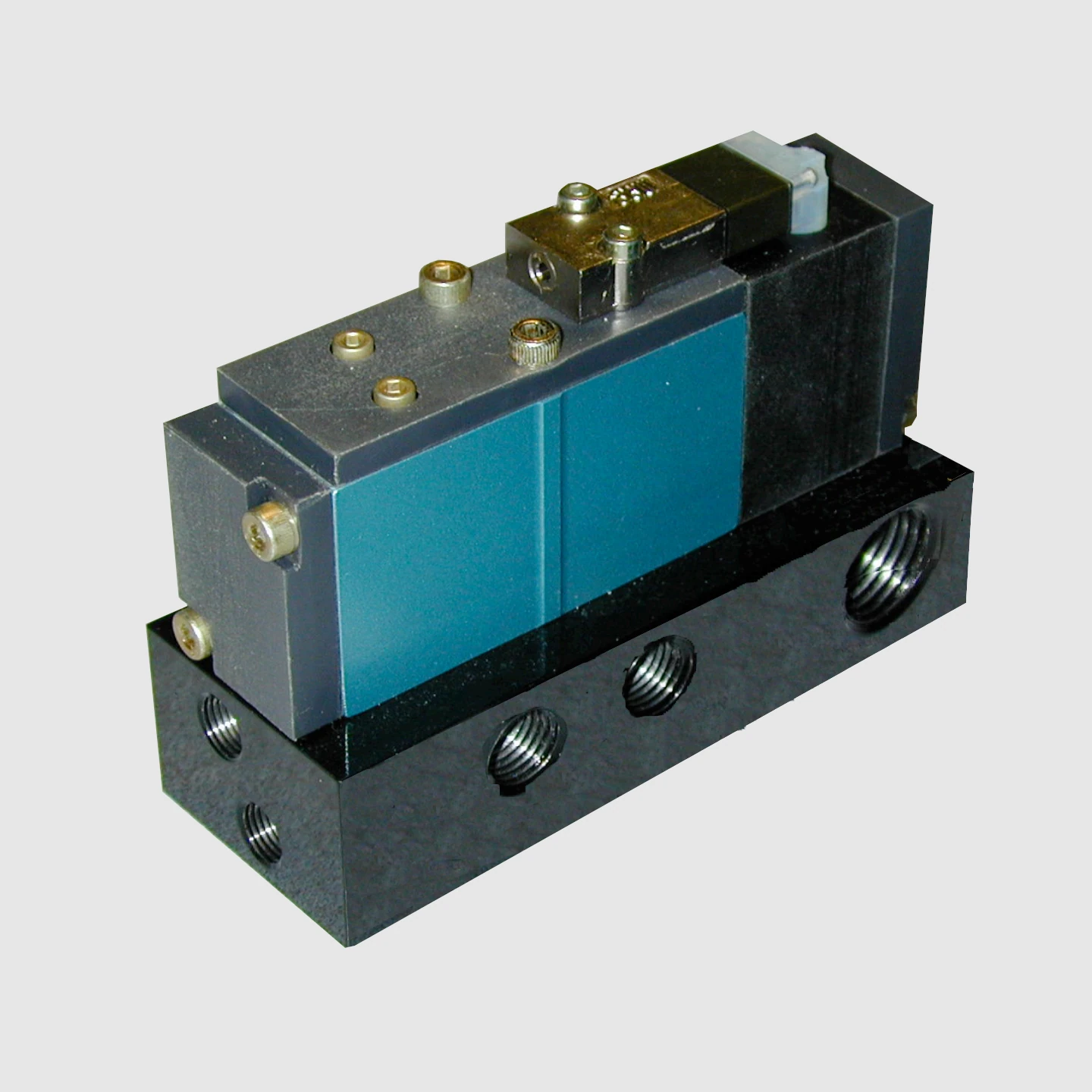 MAC ISO 02 Series solenoid valve 5/2-5/3, 1/8”, 430Nl/min